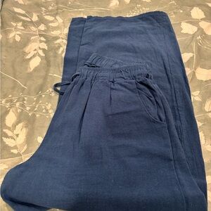 Women's Straight Leg Pants in Navy
